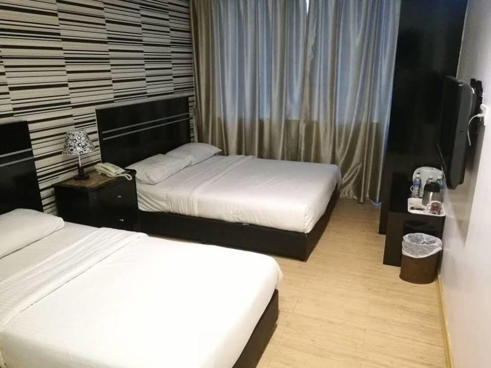 Bluebell Hotel Skudai Exterior foto